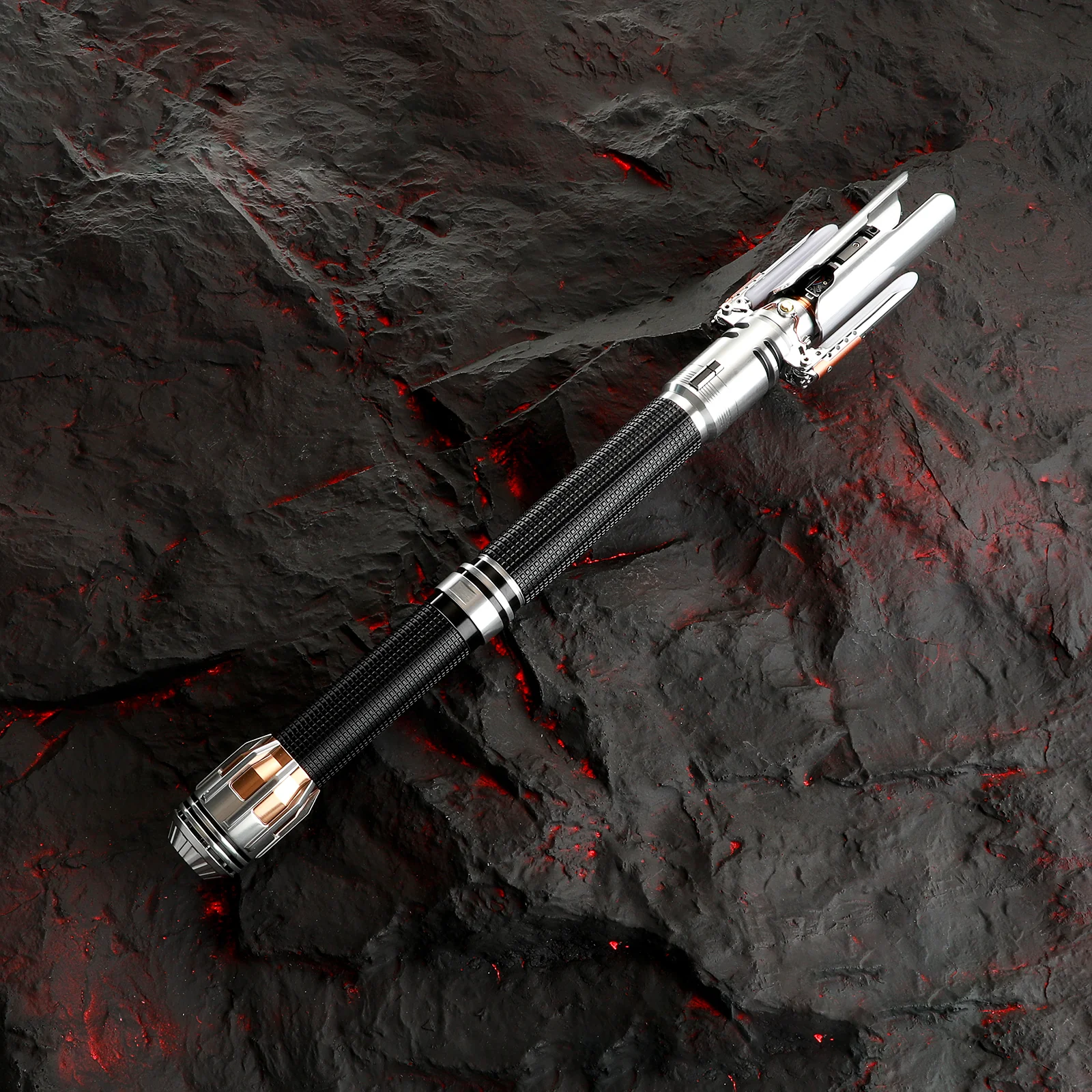 Defiant Cross Guard, Crimson Neocore - Image 2