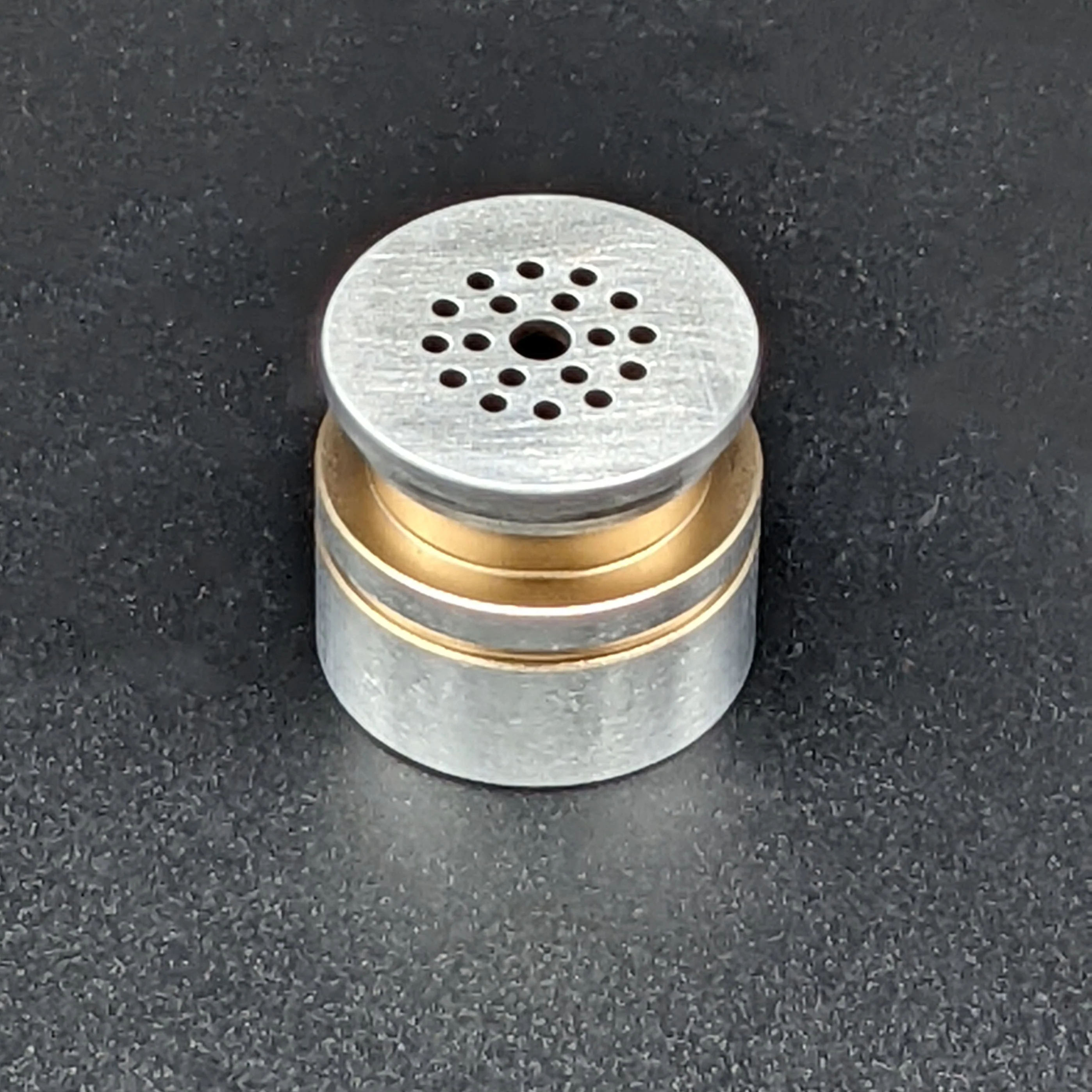 HK Pommel - Image 3